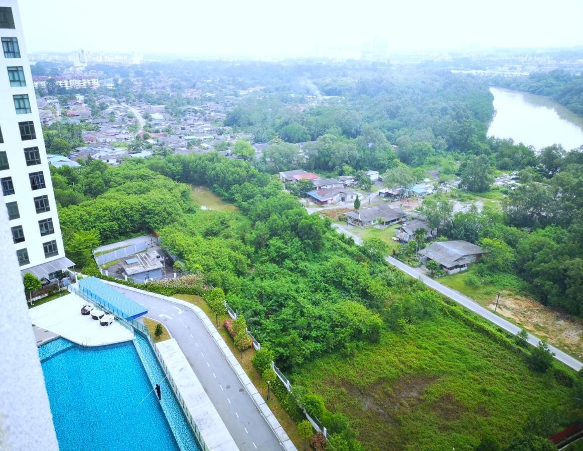 Yolo Budget Condo Premium Facilities One Johor Bahru Exterior photo